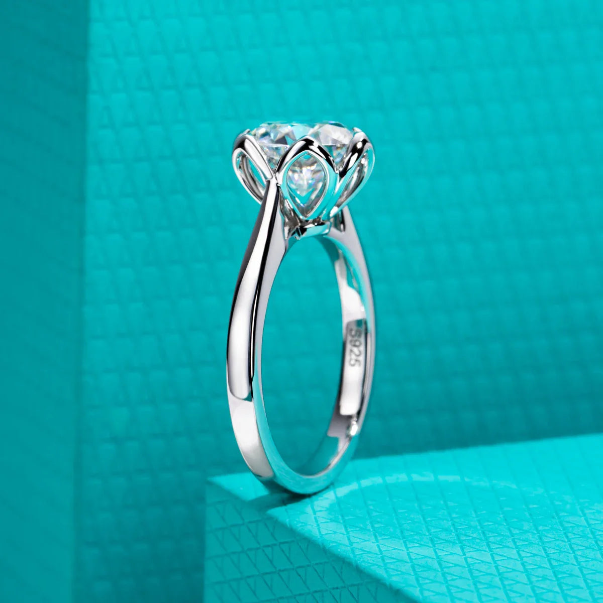 Anello Solitario Loto di Purezza