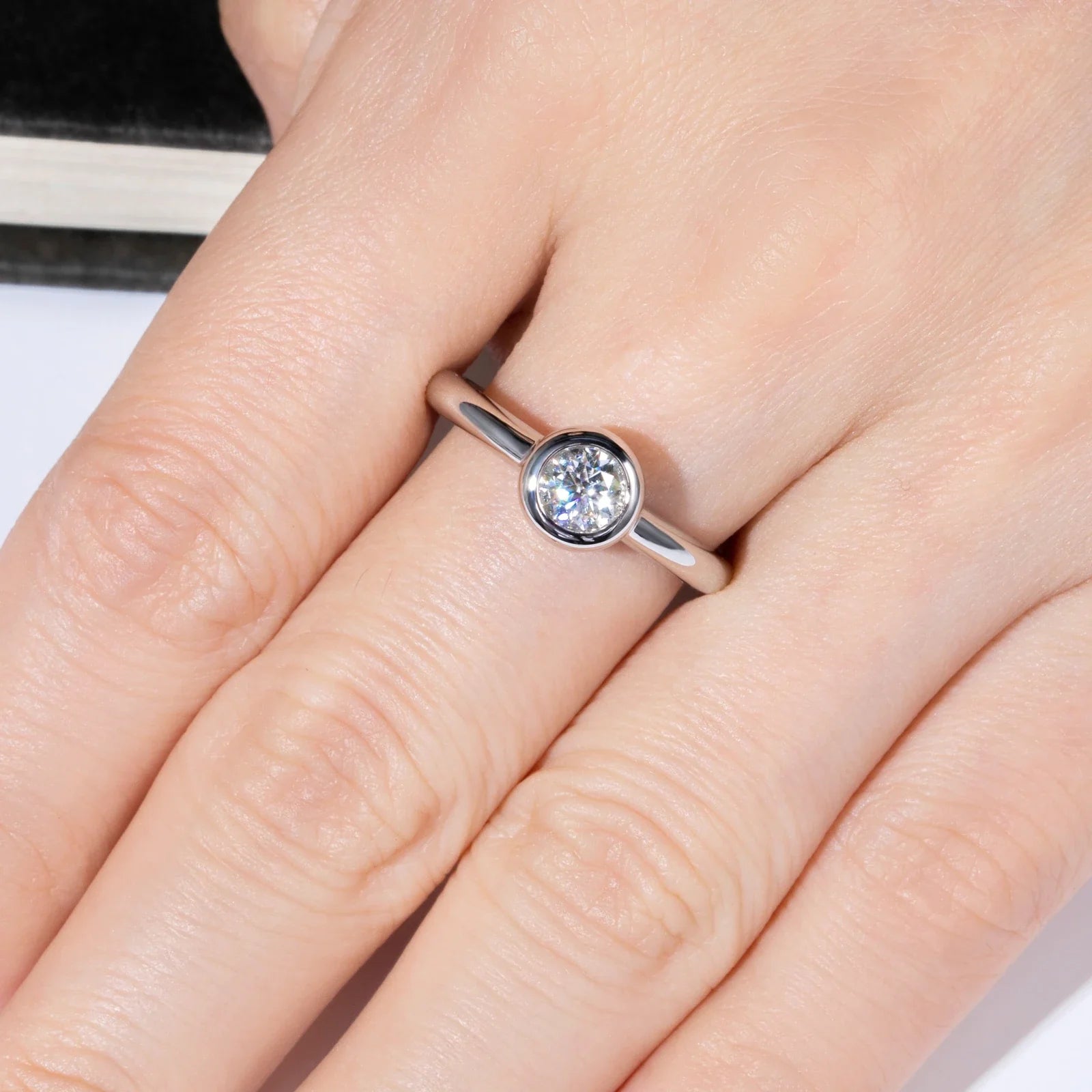 Anello Bezel Essenza Pura