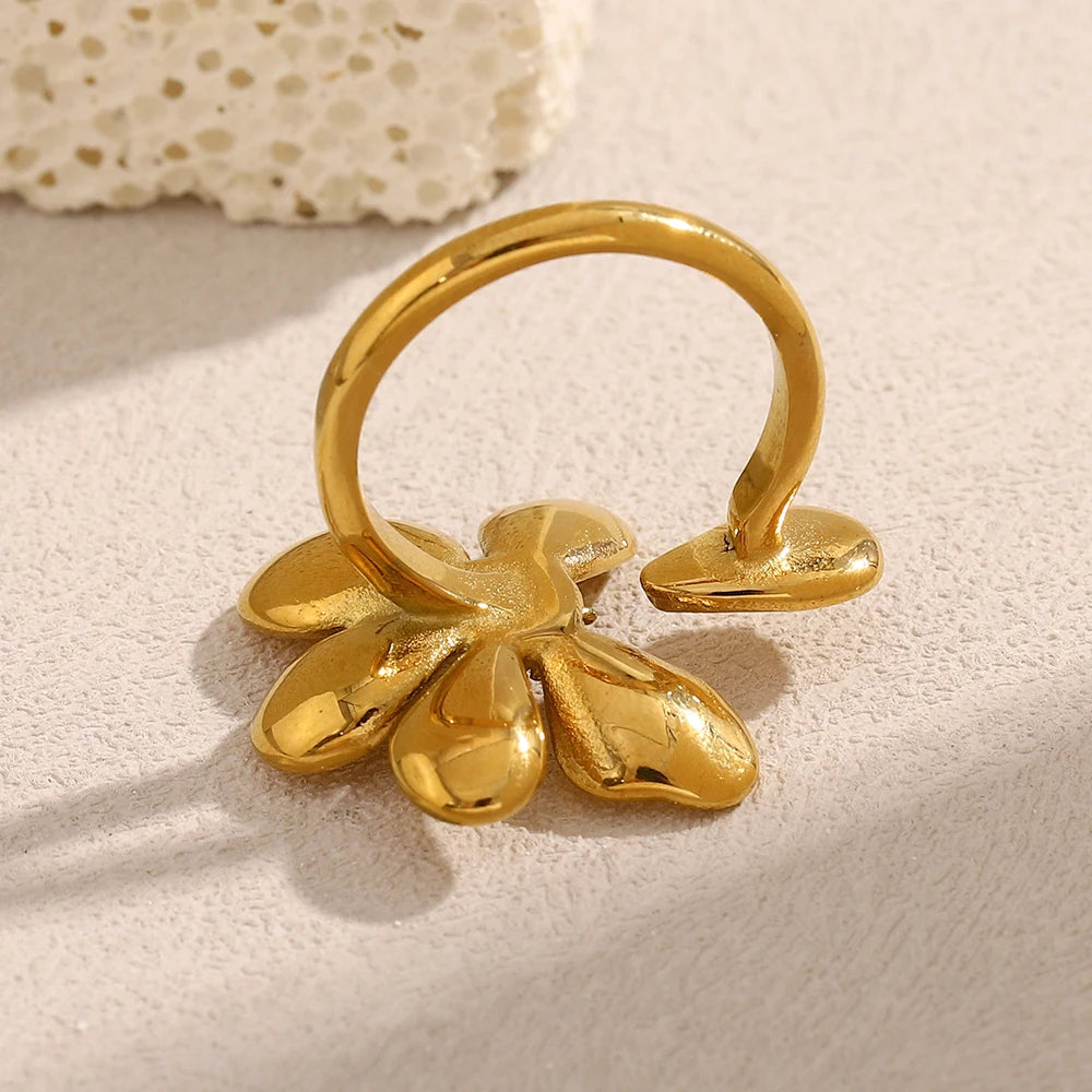 Flora Adjustable Ring