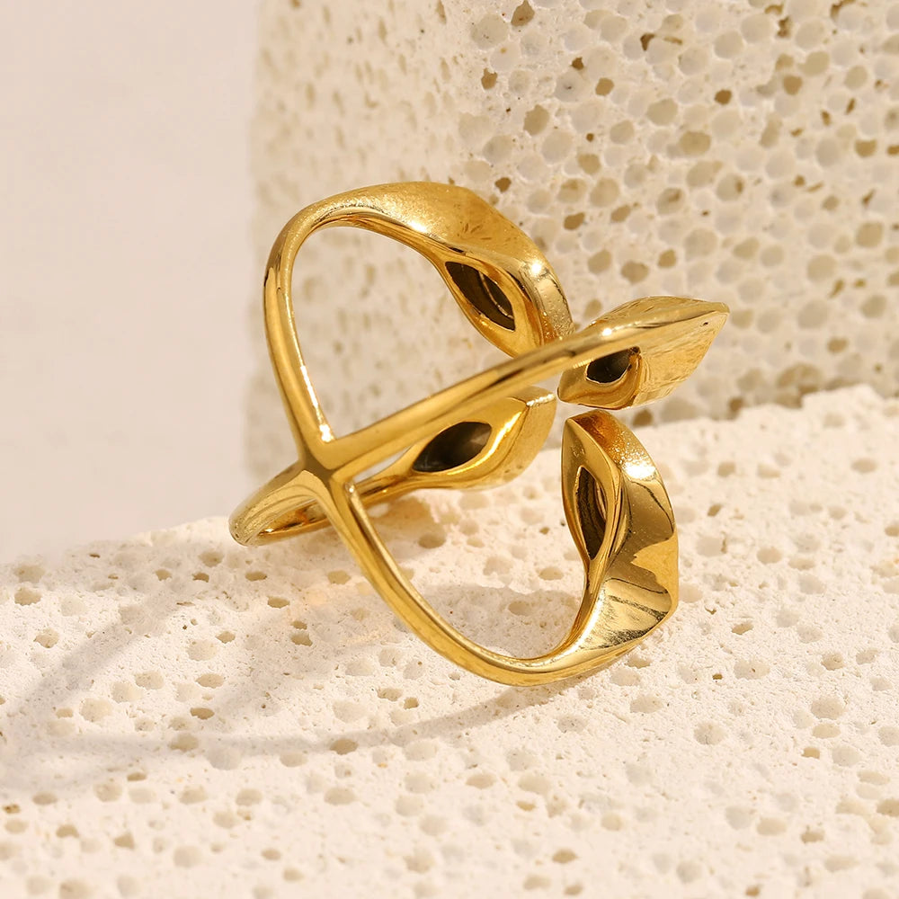 Stellar Claw Ring