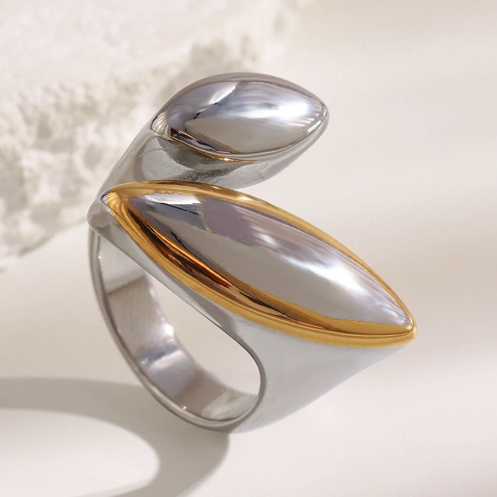 Asymmetric Oval Ring