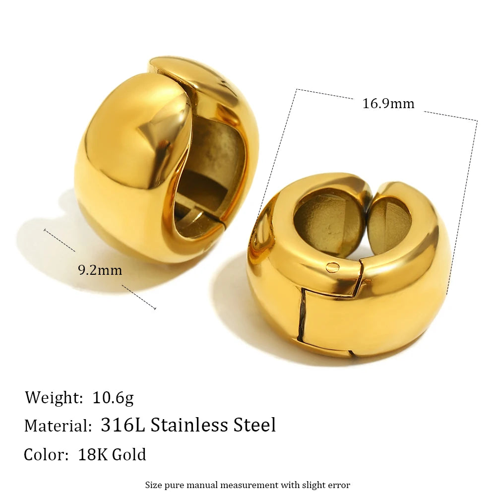 Mini Earclip with Wide Edge in 316L Stainless Steel