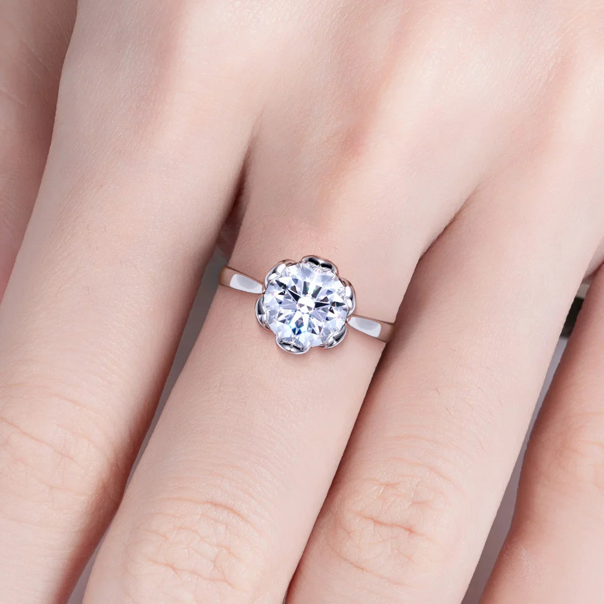 Anello Solitario Loto di Purezza