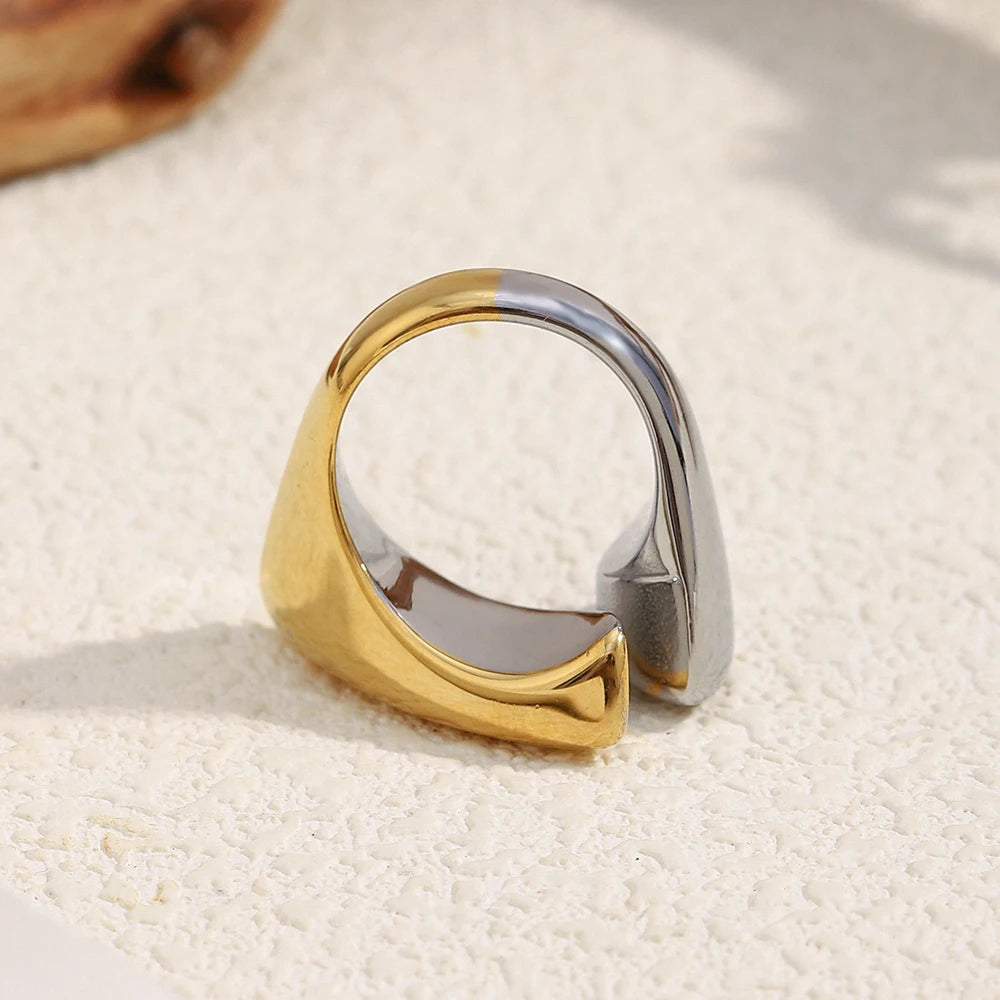 Willow Charm Ring