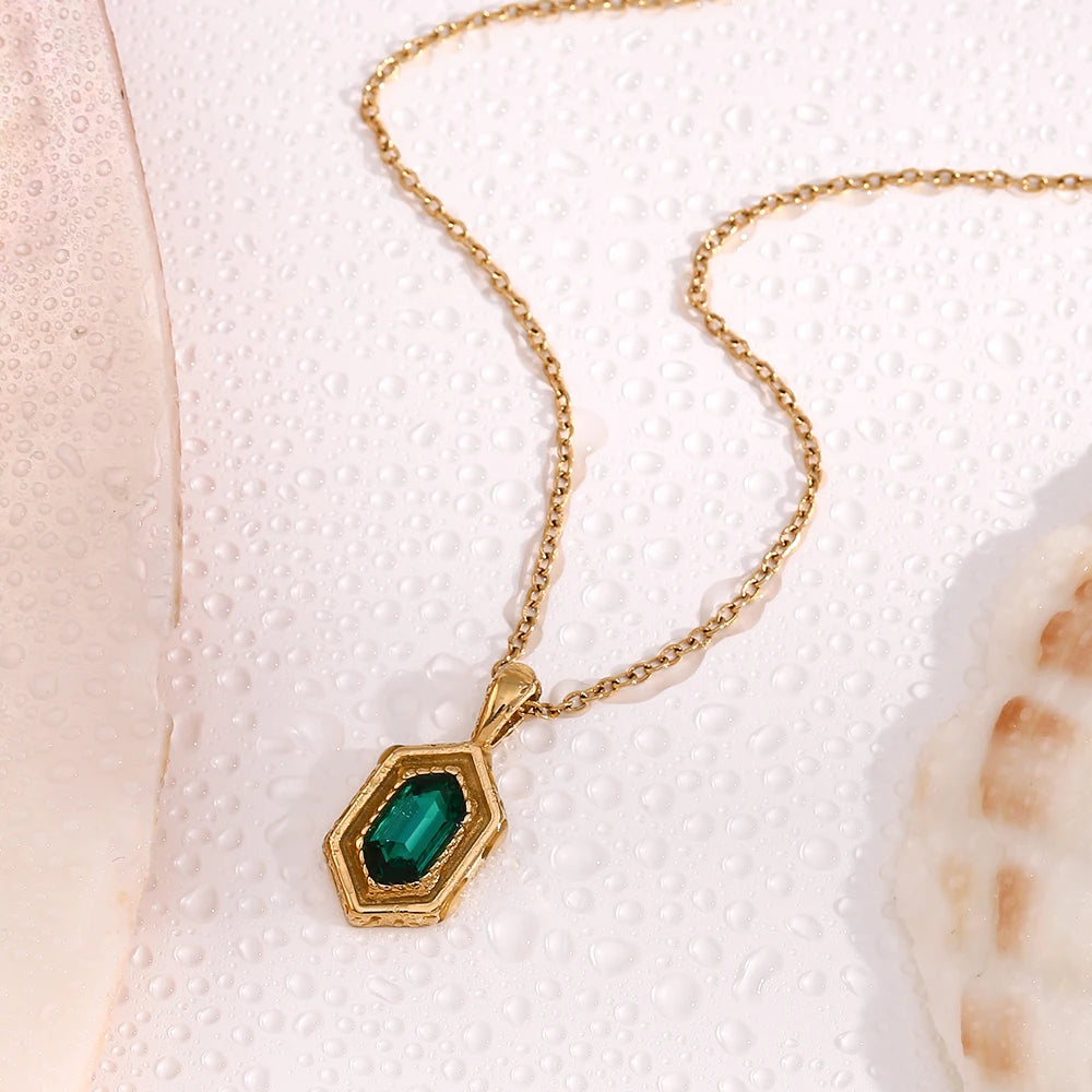 Hexa Emerald Necklace