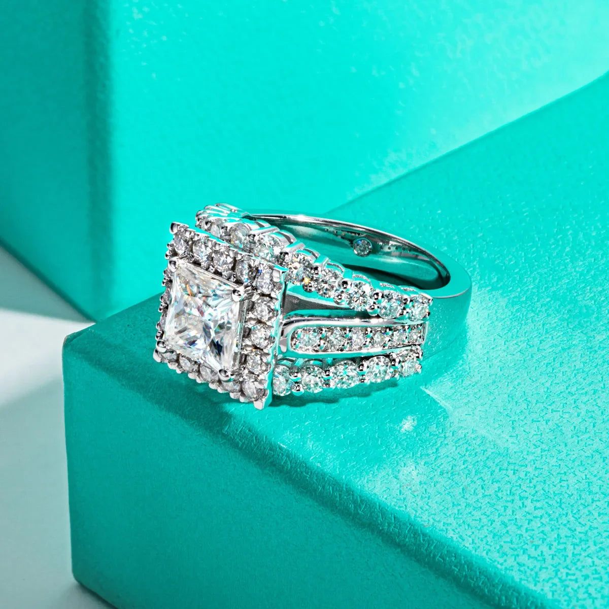 Anello Trono di Luce