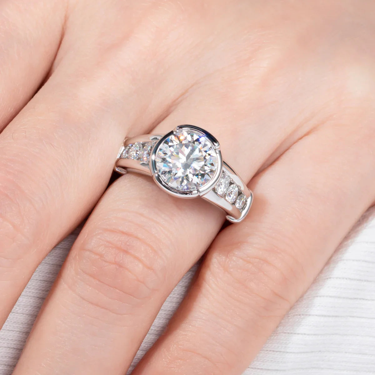Anello Solitario Gloria Reale