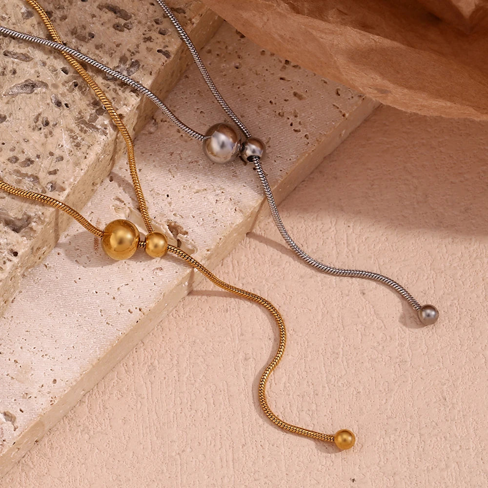 Minimal Beads Necklace