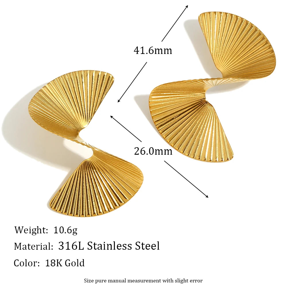Minimalist Gold Earrings for Parties
