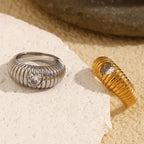 Lustre Stripe Ring