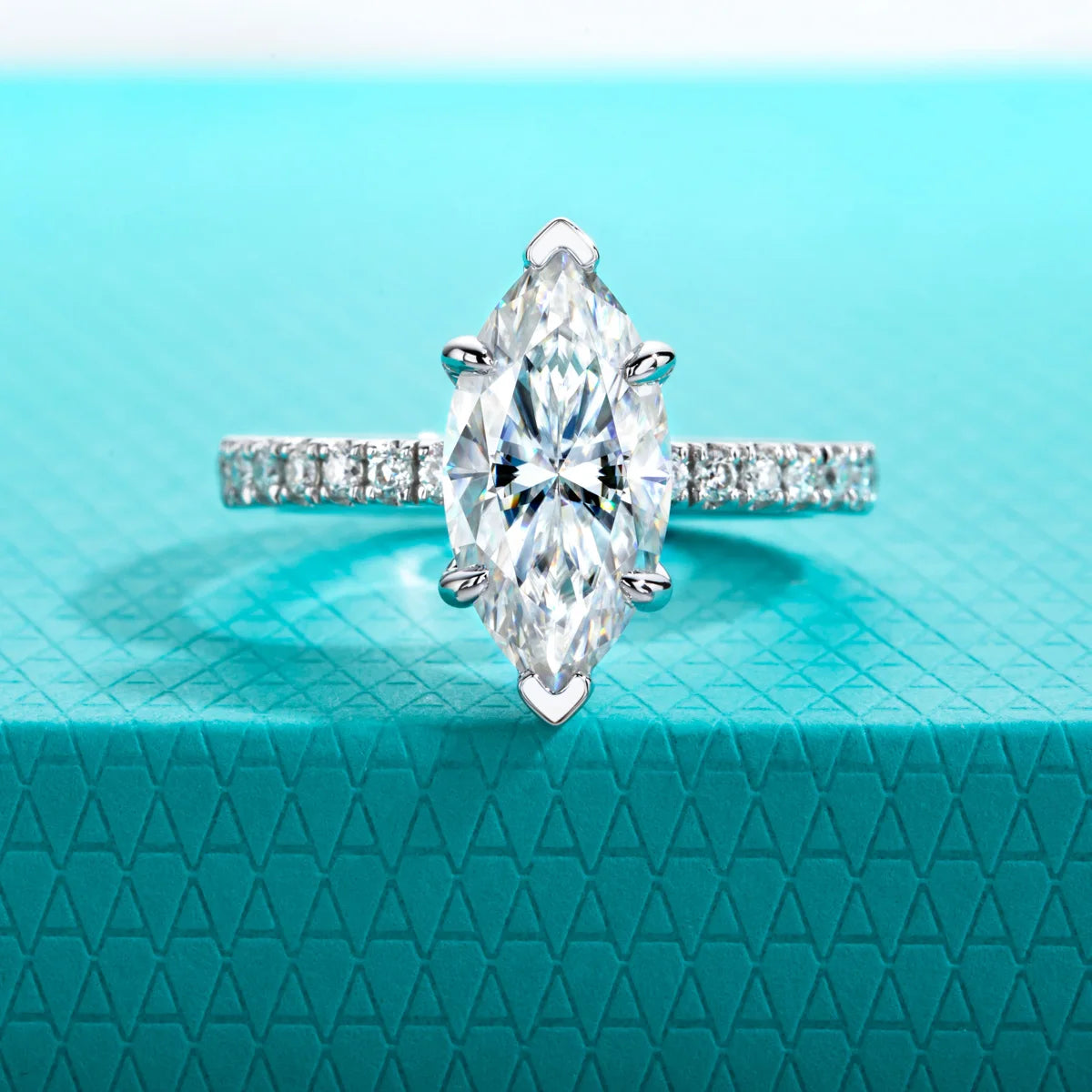 Anello Solitario Marquise Infinito