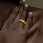 Lustre Stripe Ring