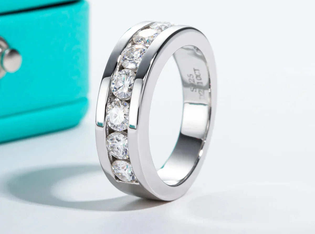 Anello Veretta Colonna di Luce
