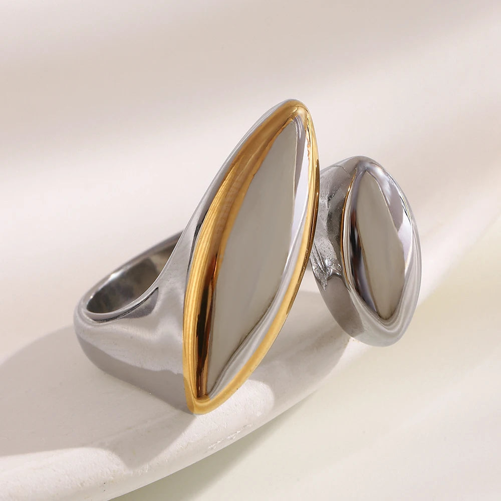 Asymmetric Oval Ring