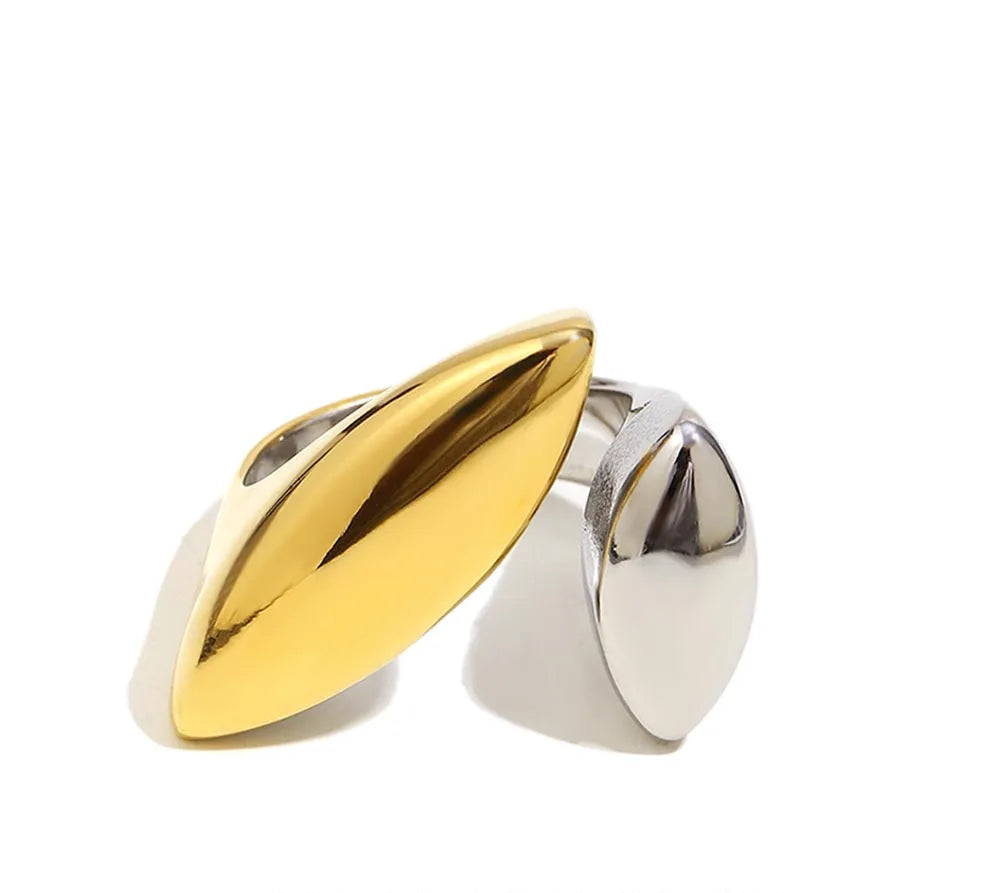 Willow Charm Ring