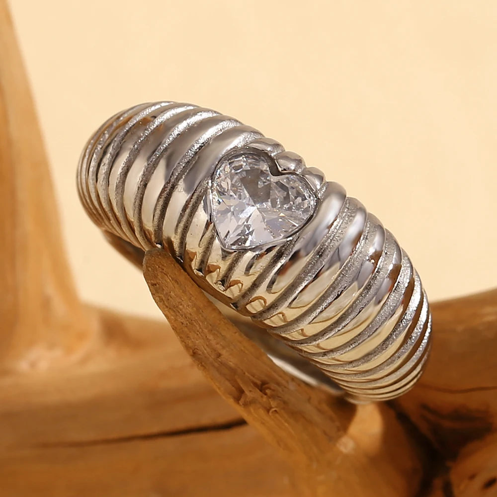 Lustre Stripe Ring