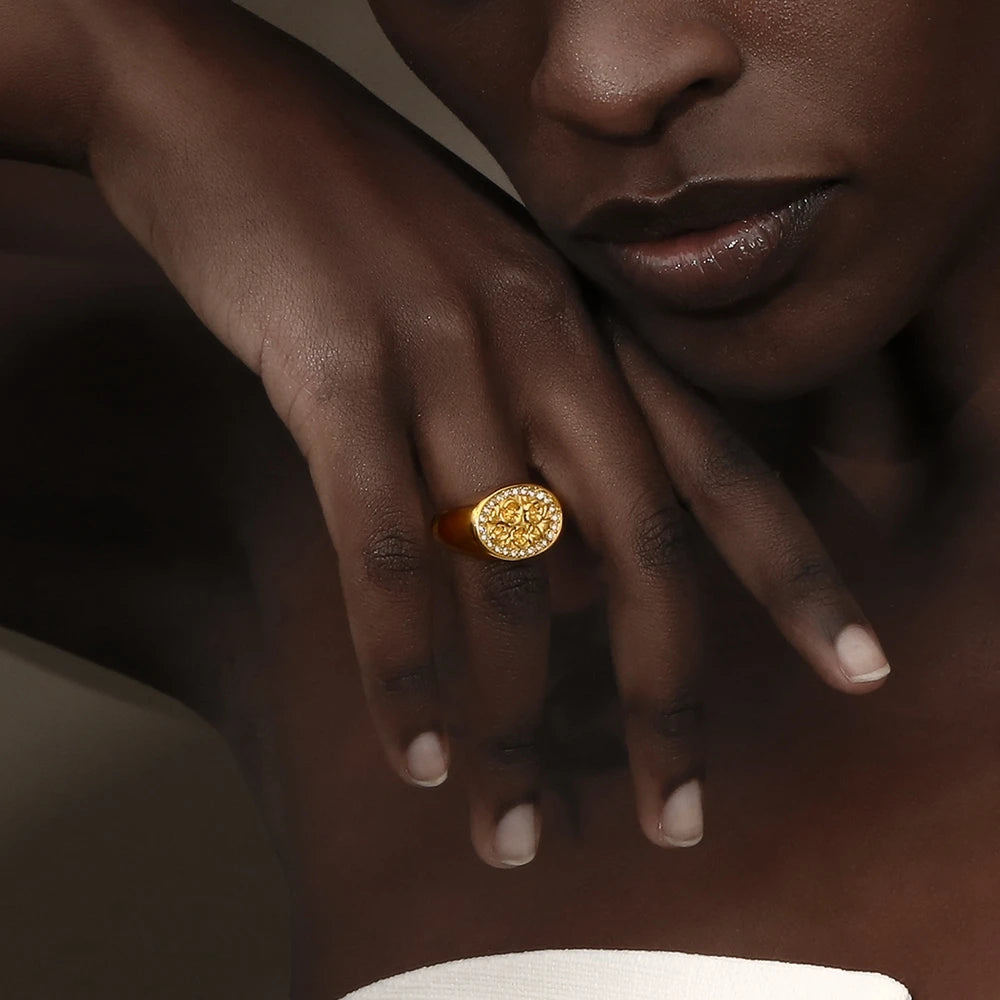 Zircon Flower Wide Edge Ring