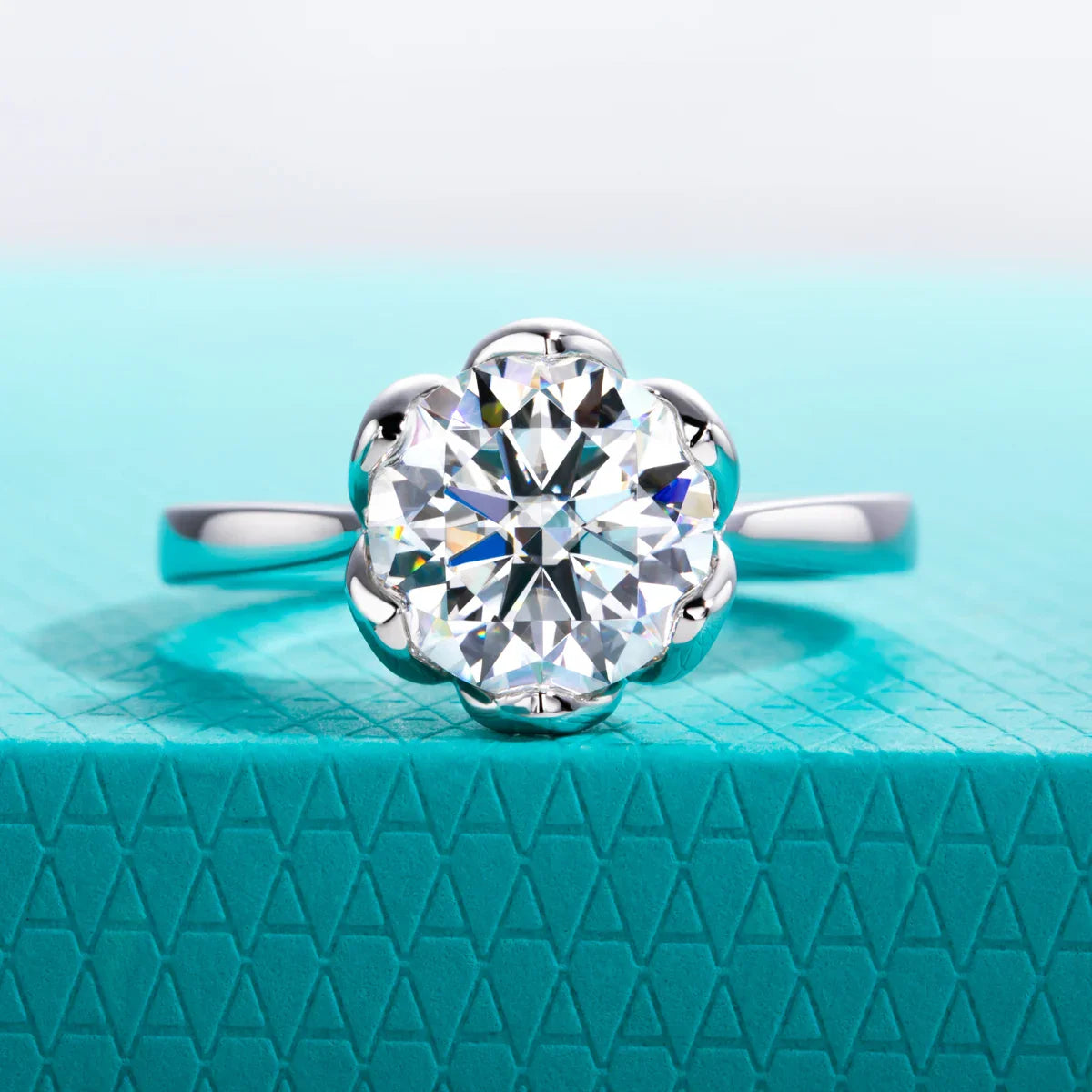 Anello Solitario Loto di Purezza