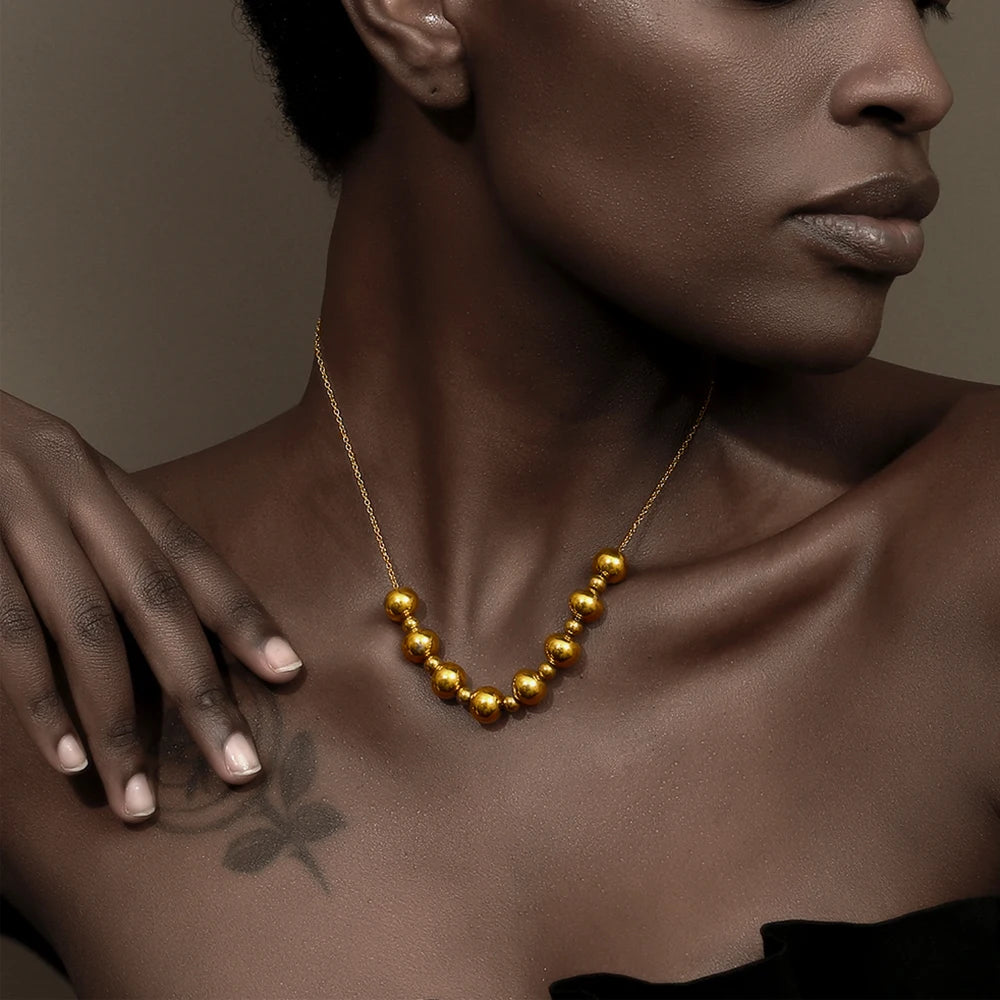 Minimal Beads Necklace