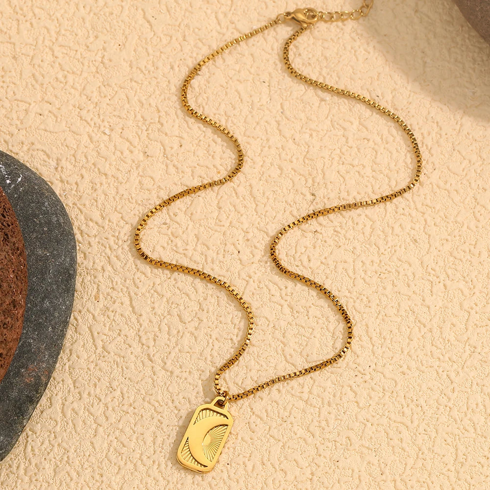 Sun Moon Rectangular Pearl Chain Necklace