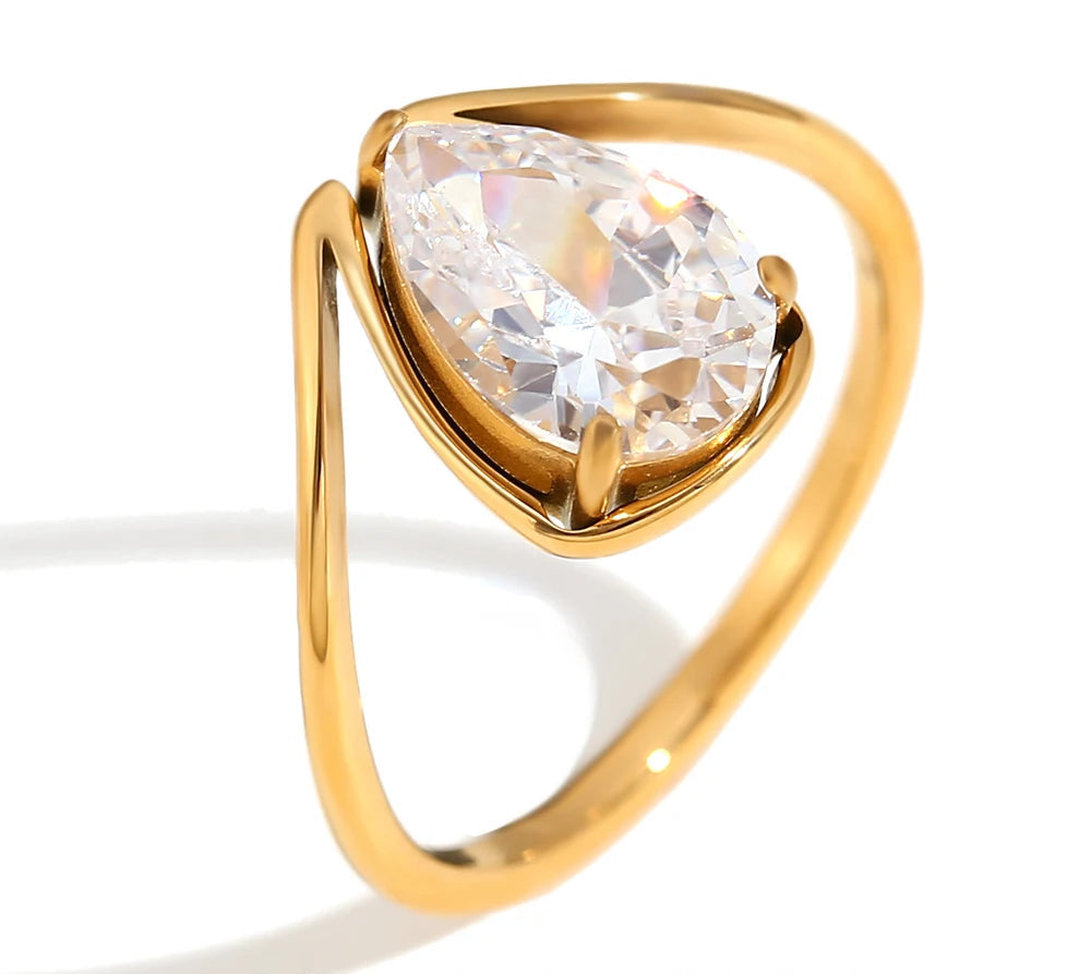 Sparkling Waterdrop Zircon Crown Ring