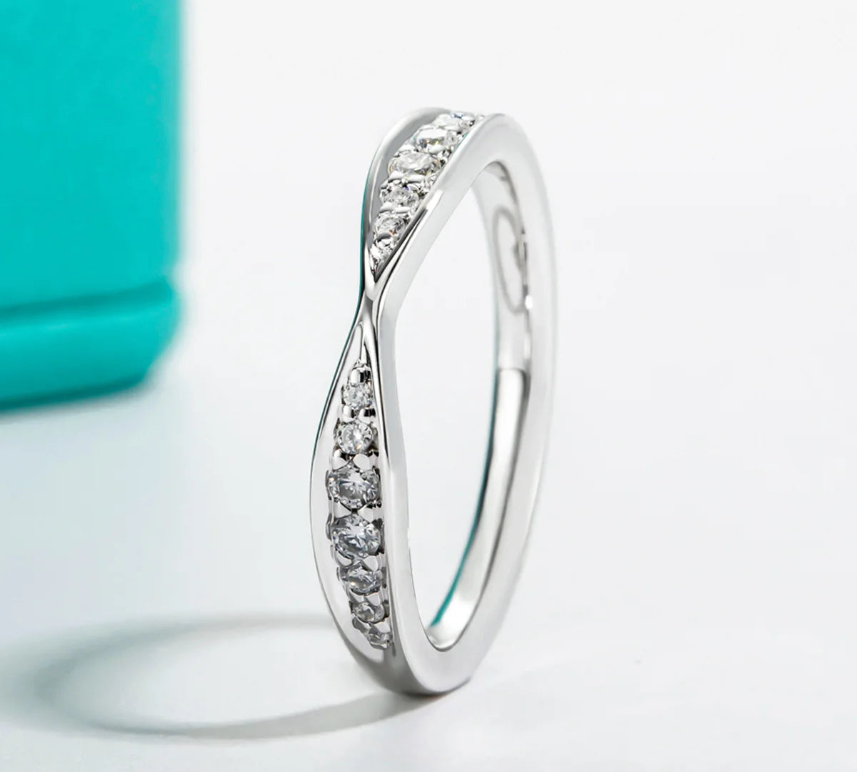 Fede Nuziale Sinfonia in Moissanite