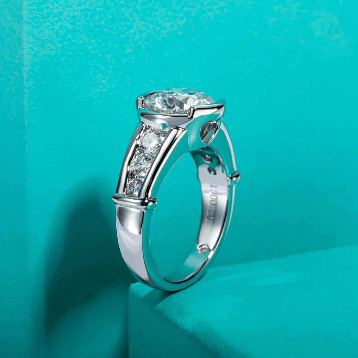 Anello Solitario Gloria Reale