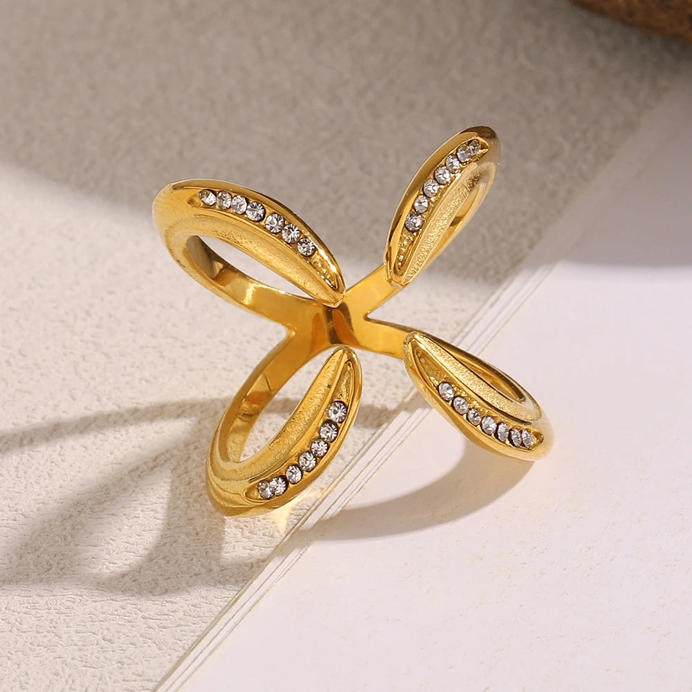 Stellar Claw Ring
