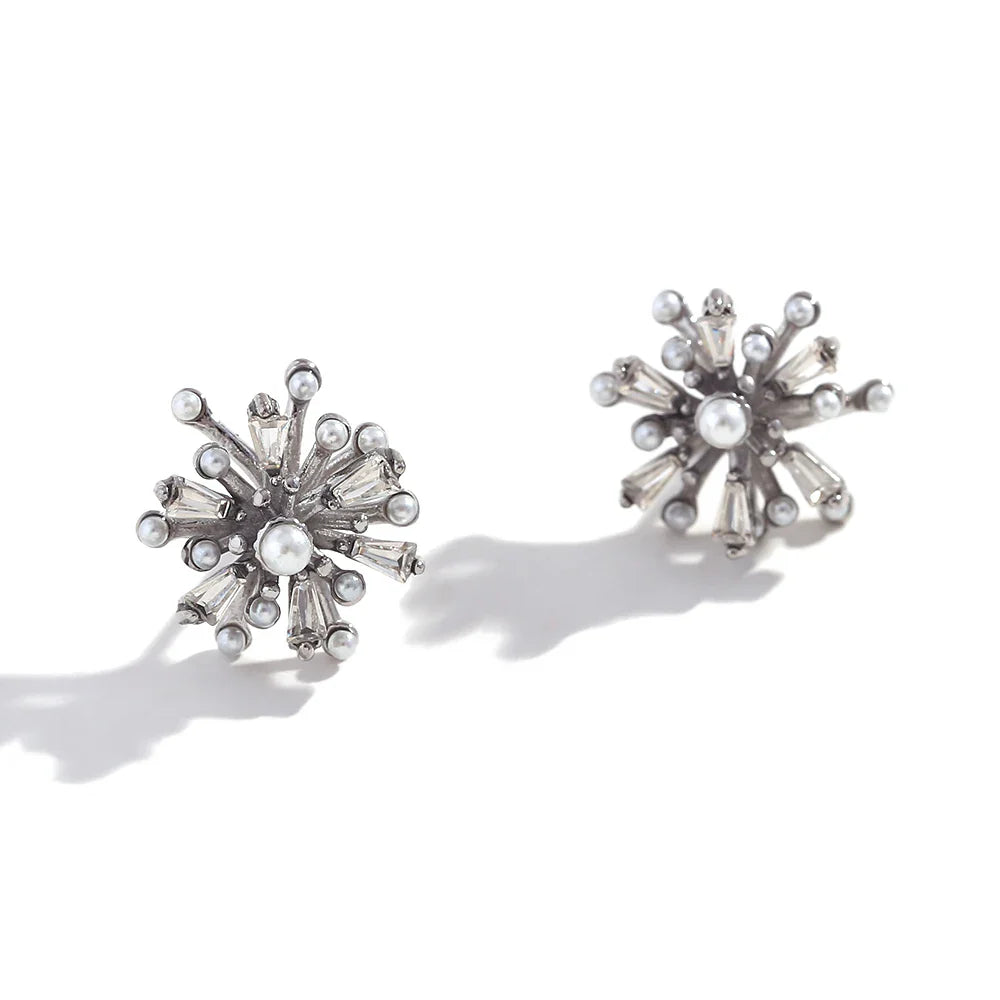 Orecchini a Perno Perla e Zircone Girasole