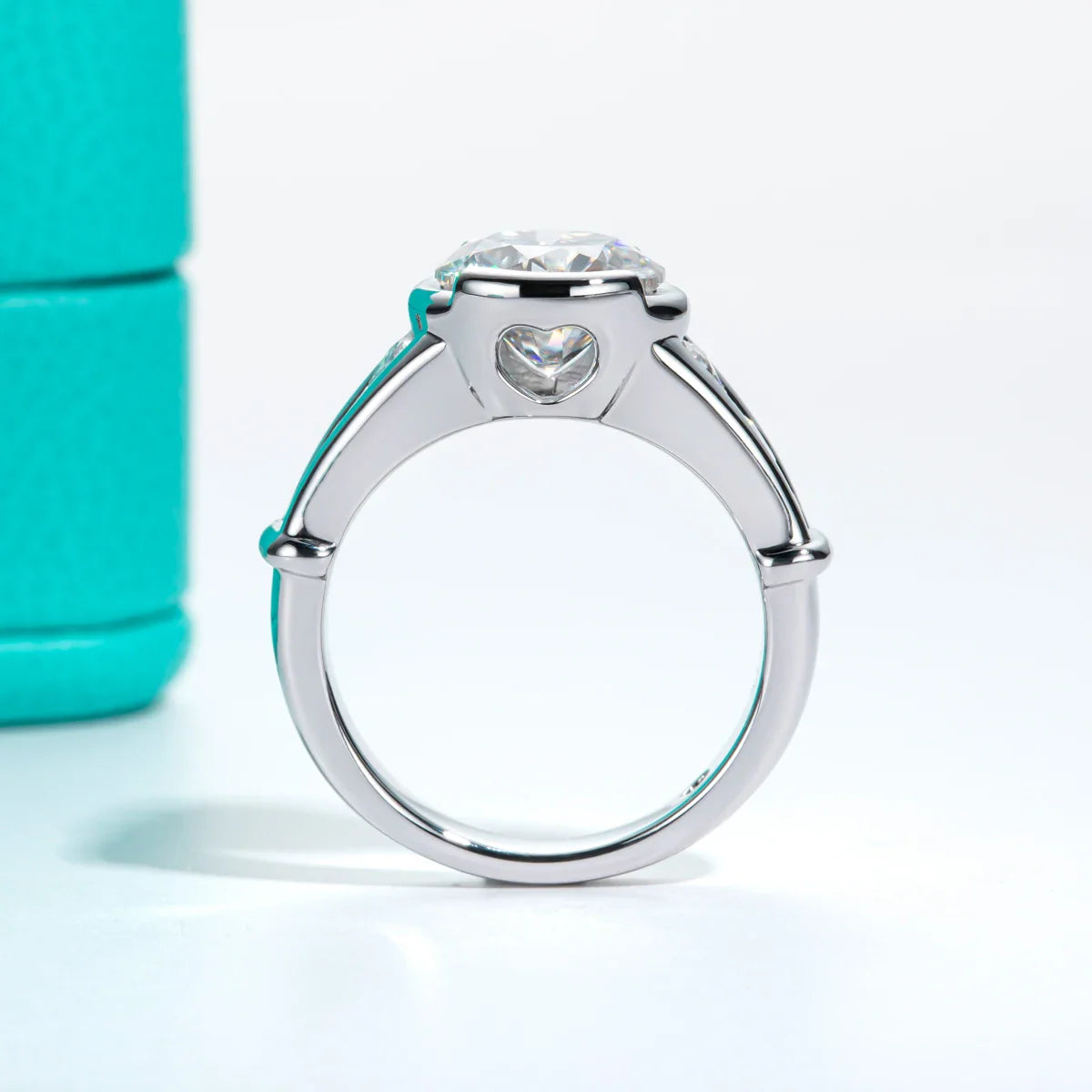 Anello Solitario Gloria Reale