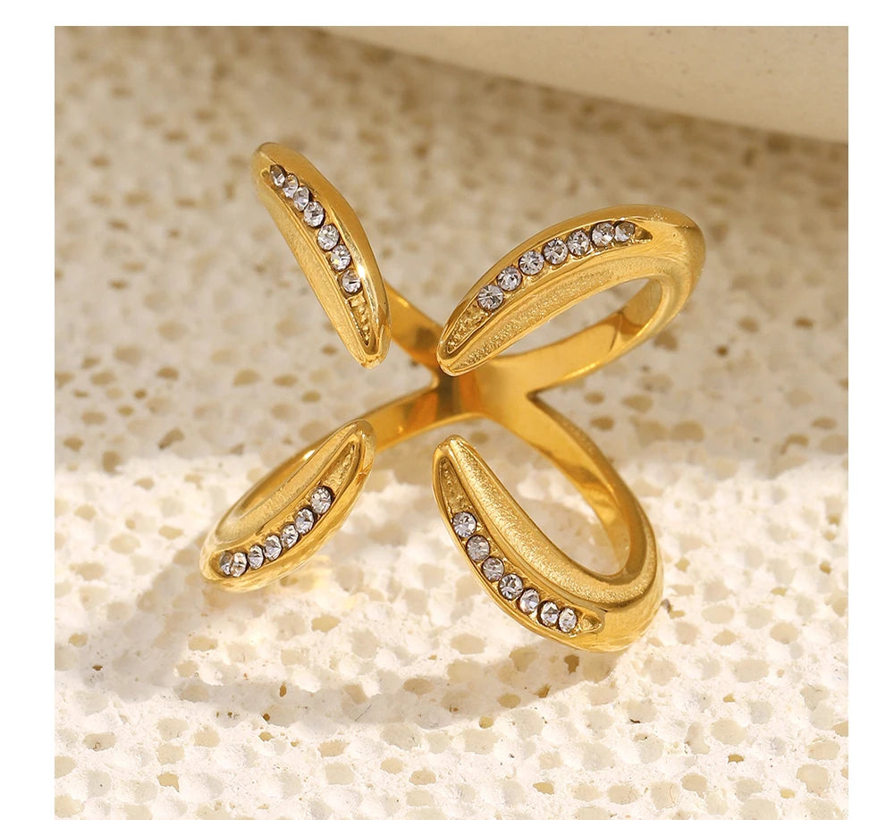 Stellar Claw Ring