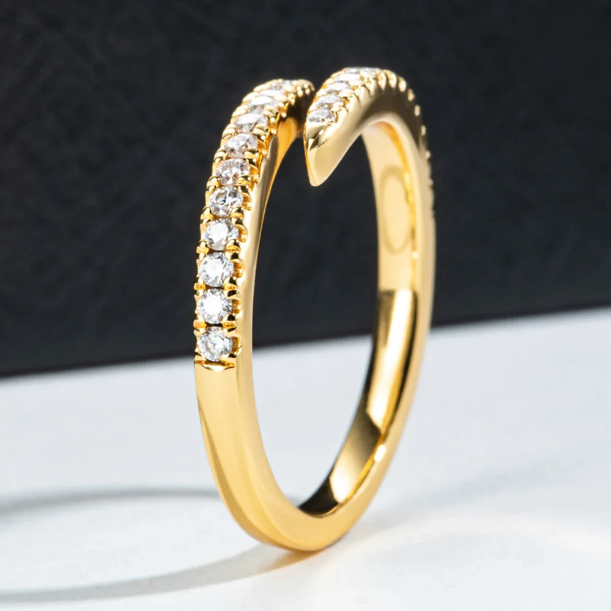 Anello Flex Bagliore Moissanite