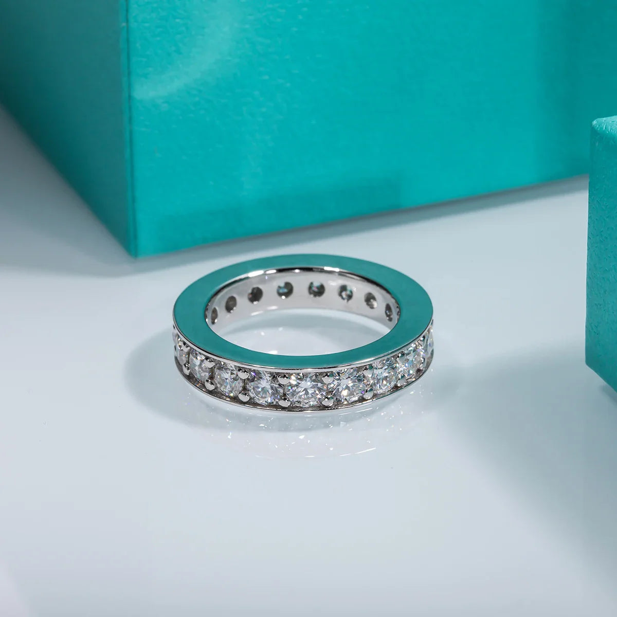 Anello Eternity Circolo di Luce