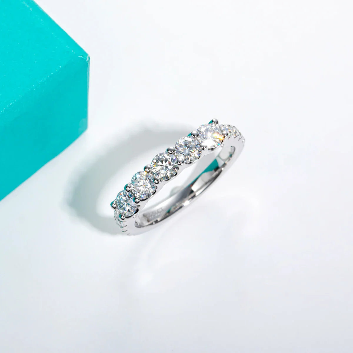 Anello Eternity Scintilla Pura