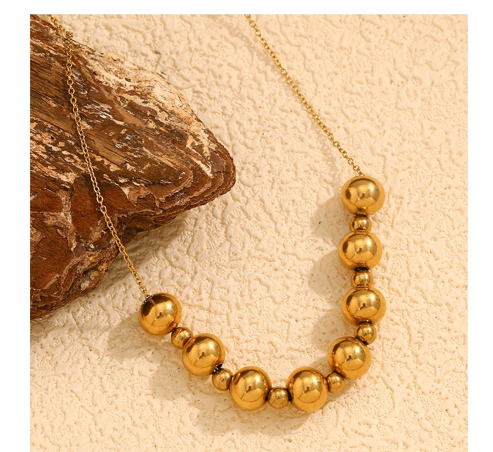 Minimal Beads Necklace