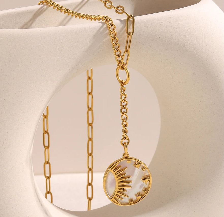 Shell Sun Star Necklace