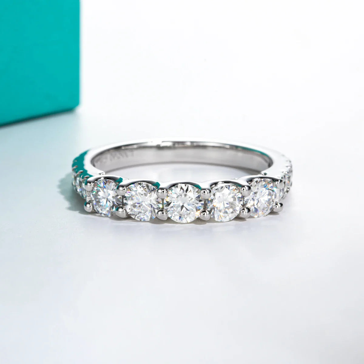 Anello Eternity Scintilla Pura