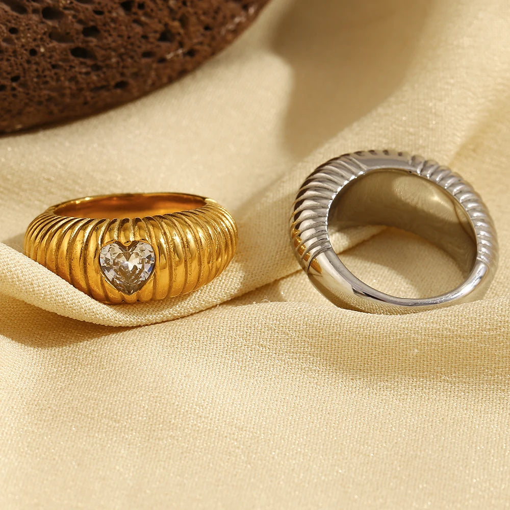Lustre Stripe Ring