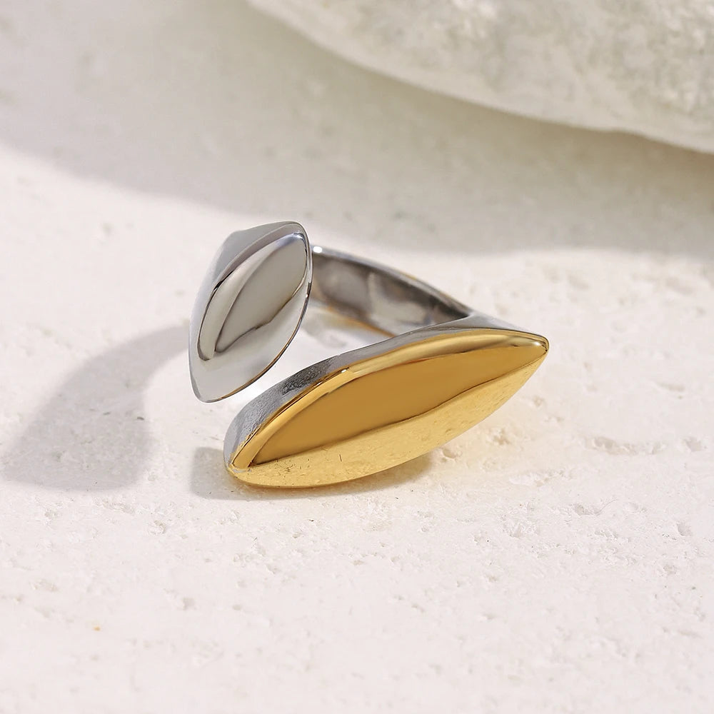 Willow Charm Ring