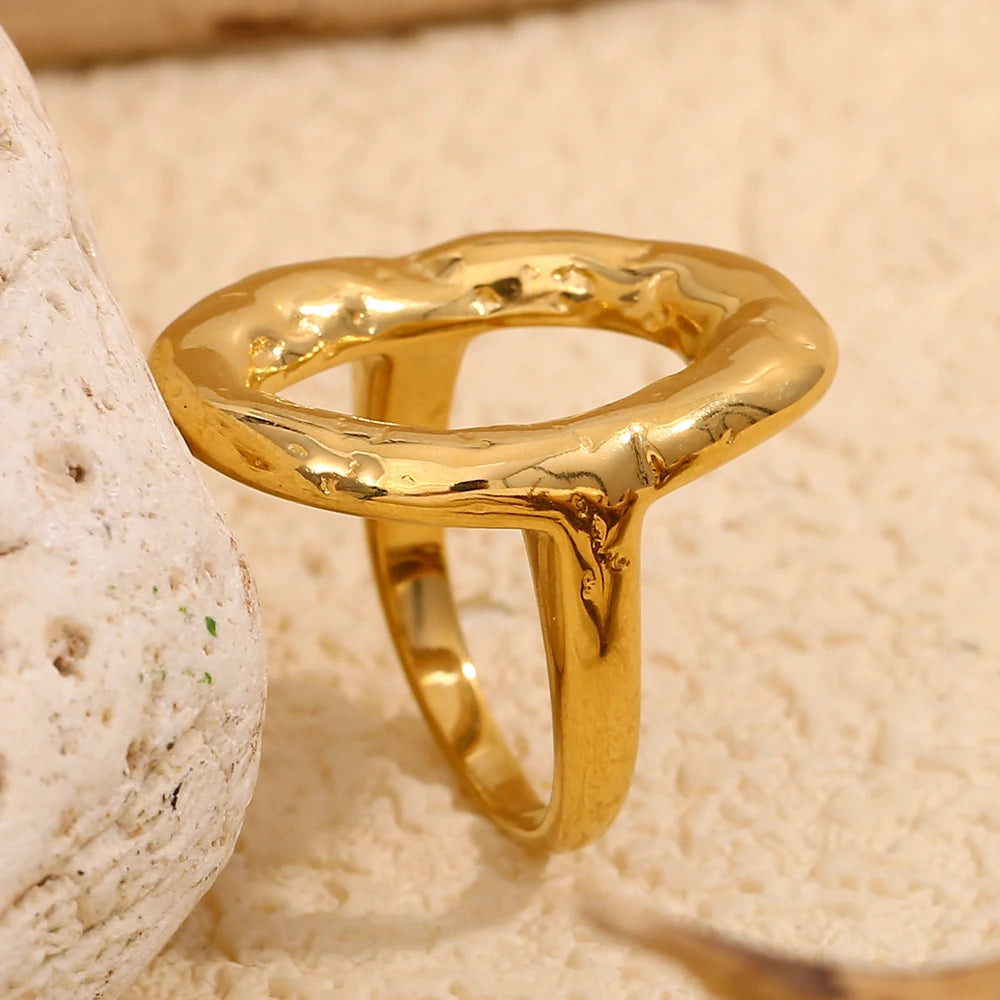 Irregular O-Shaped Ring
